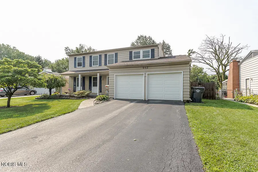 642 Stacey Lane, Maumee, OH 43537 - #2
