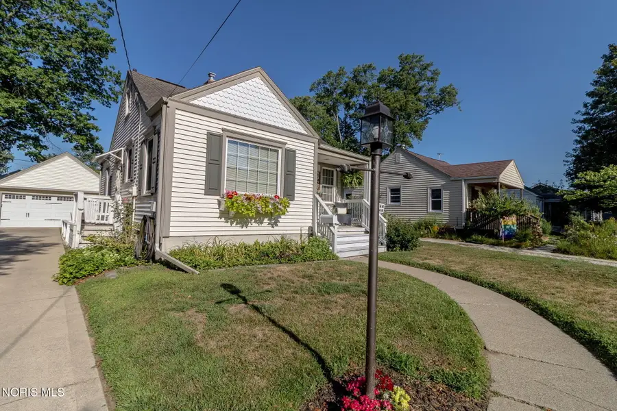 5927 Adelaide Drive, Toledo, OH 43613 - #3