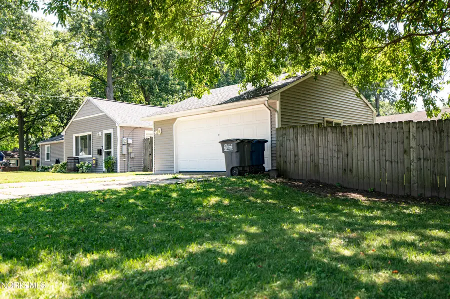 2337 Newport Avenue, Toledo, OH 43613 - #3