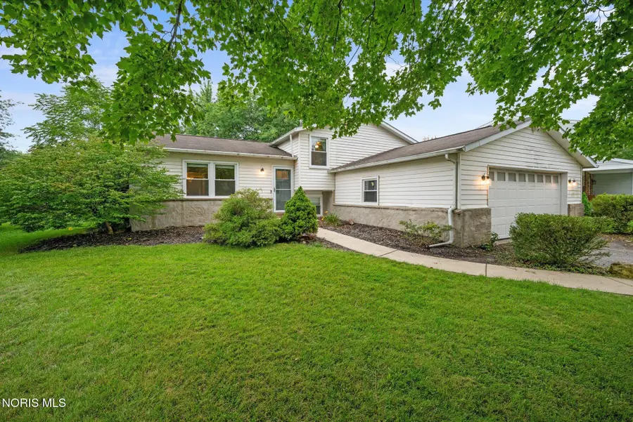 379 Birchdale Road, Perrysburg, OH 43551 - #2