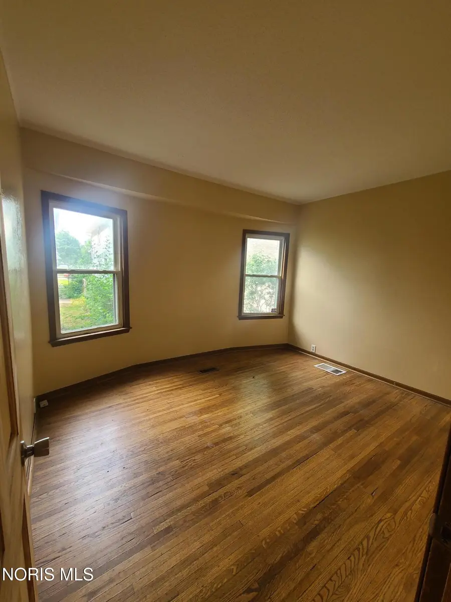 4303 Walker Avenue #Walker, Toledo, OH 43612 - #3