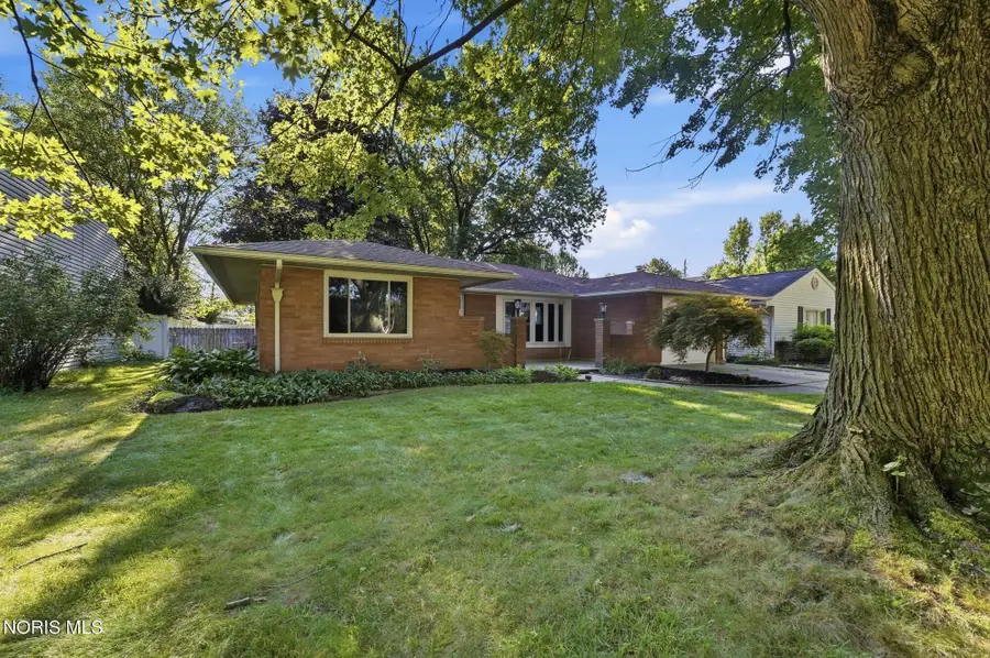 210 Cedar Lane, Waterville, OH 43566 - #2