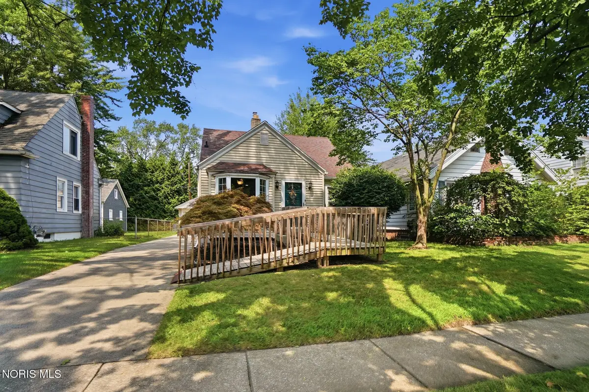 3807 Sherbrooke Road, Toledo, OH 43613 - #1