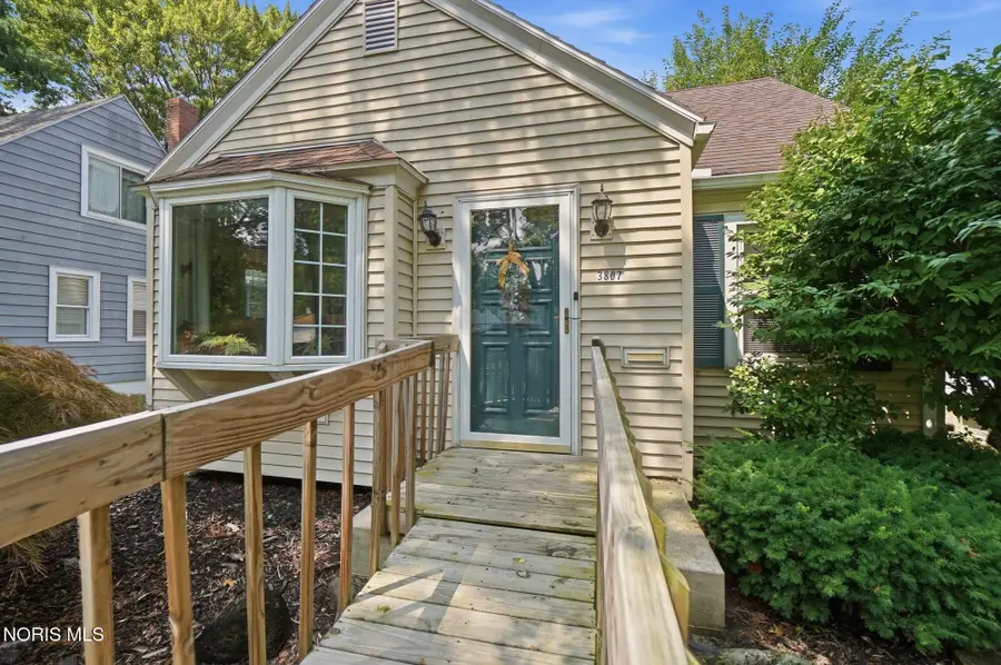 3807 Sherbrooke Road, Toledo, OH 43613 - #3
