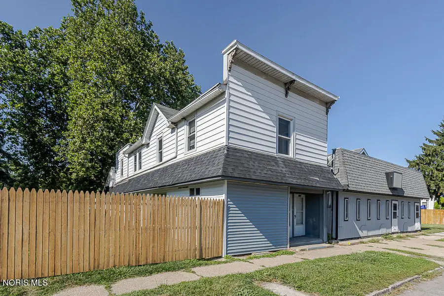 654 W Sylvania Avenue, Toledo, OH 43612 - #3