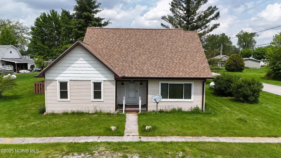 203 E Ash Street, Continental, OH 45831 - #2