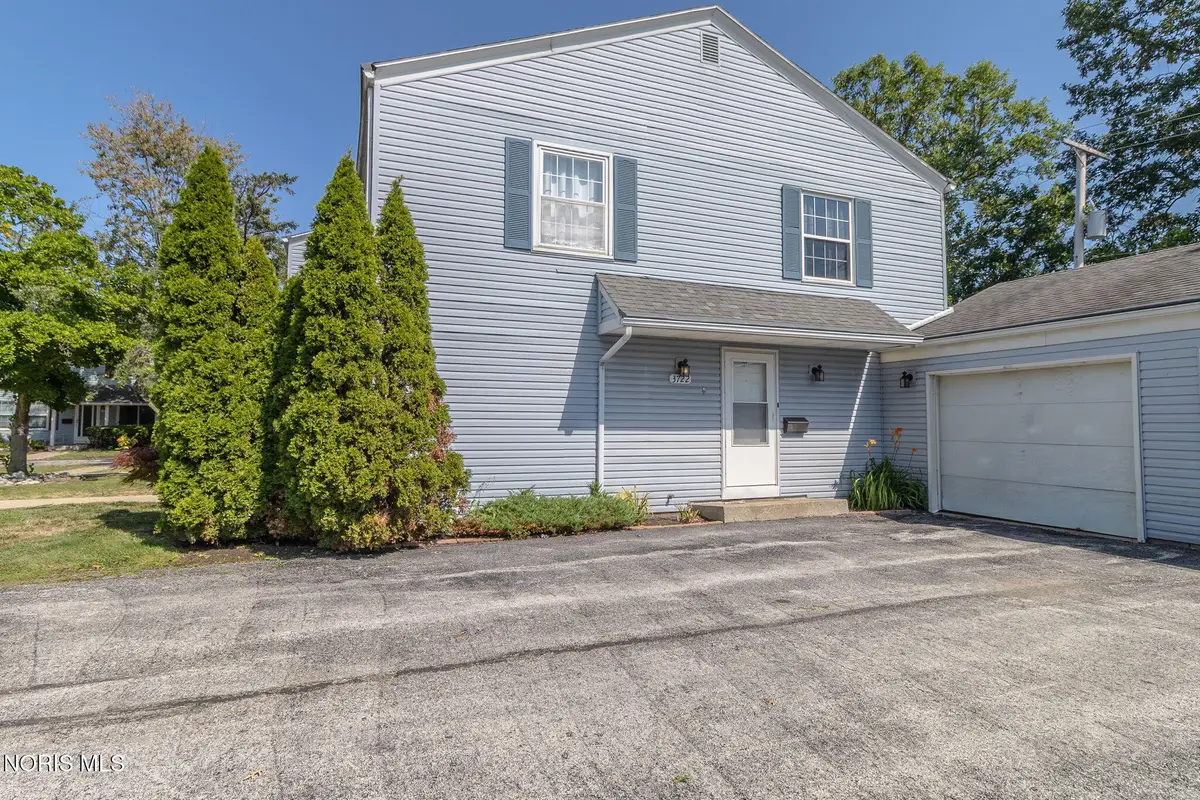3722 Lakepointe Drive, Northwood, OH 43619 - #1