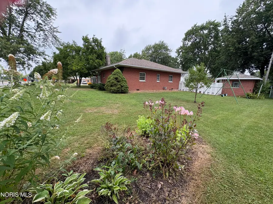 606 Brussel Street, Archbold, OH 43502 - #2