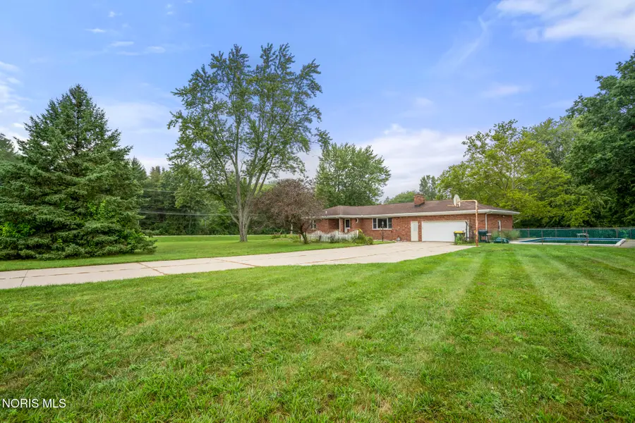 9950 Bucher Road, Whitehouse, OH 43571 - #2