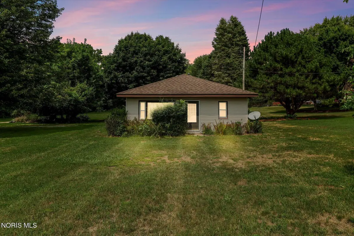 882 Sand Ridge Road, Bowling Green, OH 43402 - #1