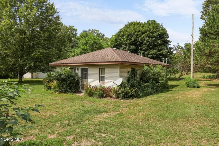 882 Sand Ridge Road, Bowling Green, OH 43402 - #3