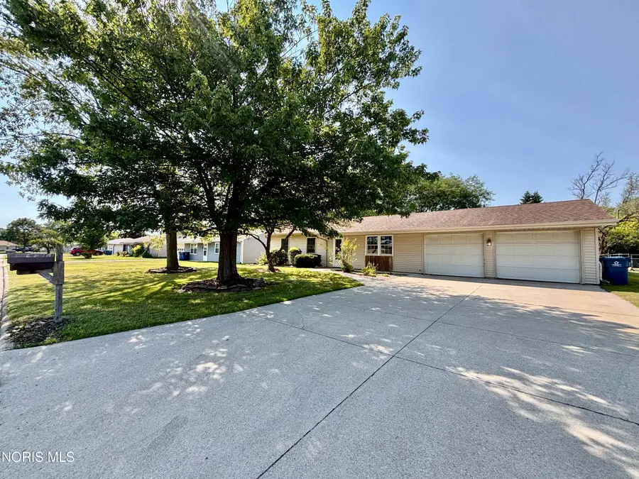118 Palmer Lane, Bryan, OH 43506 - #2