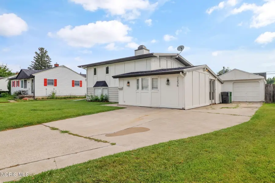 1236 Richland Street, Maumee, OH 43537 - #2