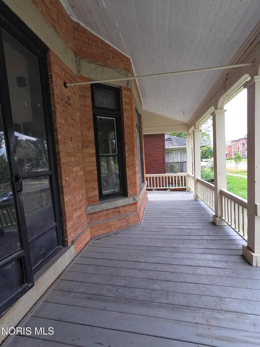 1012 N Superior Street, Toledo, OH 43604 - #3