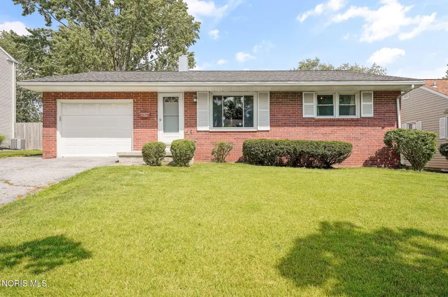 2617 Greenacre Drive, Findlay, OH 45840 - #2