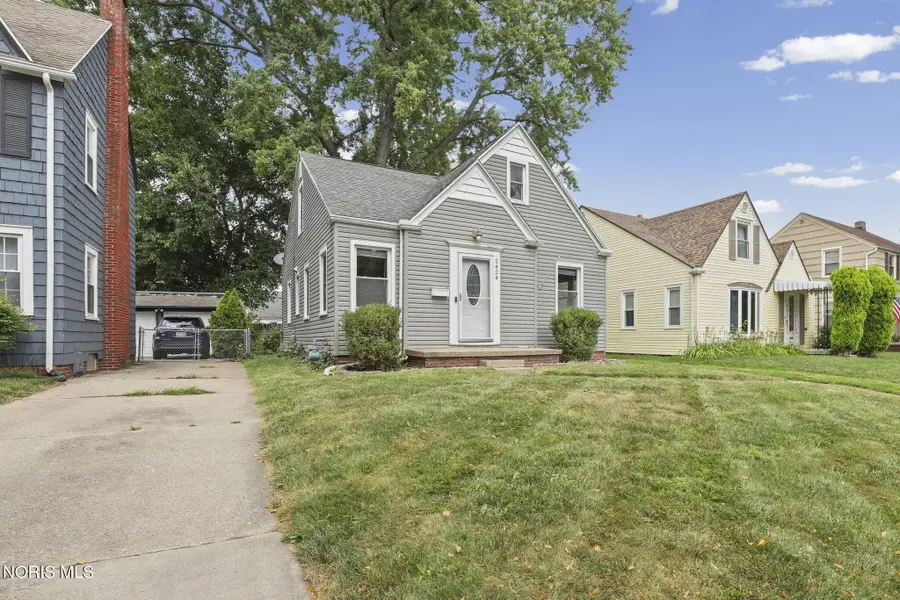 2424 Beaufort Avenue, Toledo, OH 43613 - #2