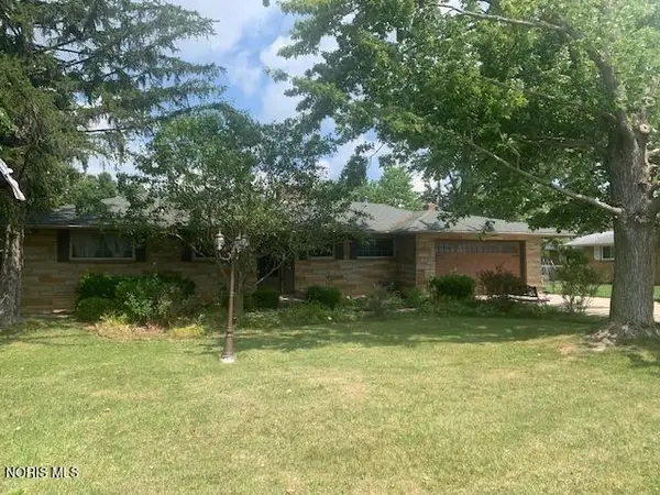 212 Cleveland Avenue, Defiance, OH 43512