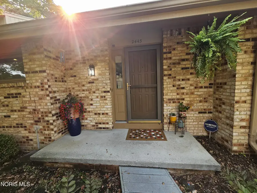 2443 Parliament Square, Toledo, OH 43617 - #2