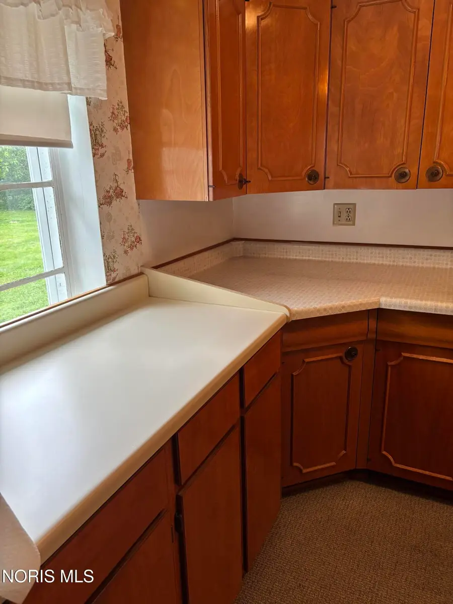 1039 Keeler Street, Maumee, OH 43537 - #2