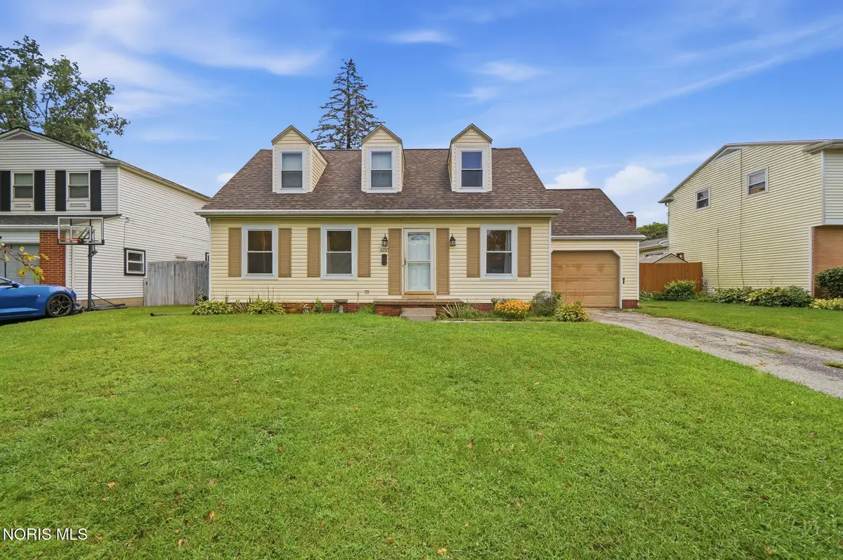 6150 Meadowvale Drive, Toledo, OH 43613 - #1