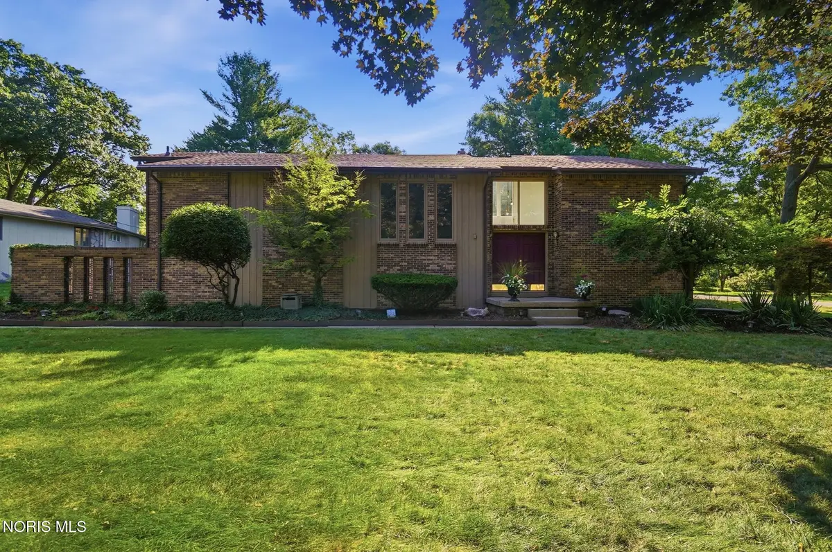 5426 Woodridge Drive, Toledo, OH 43623 - #1