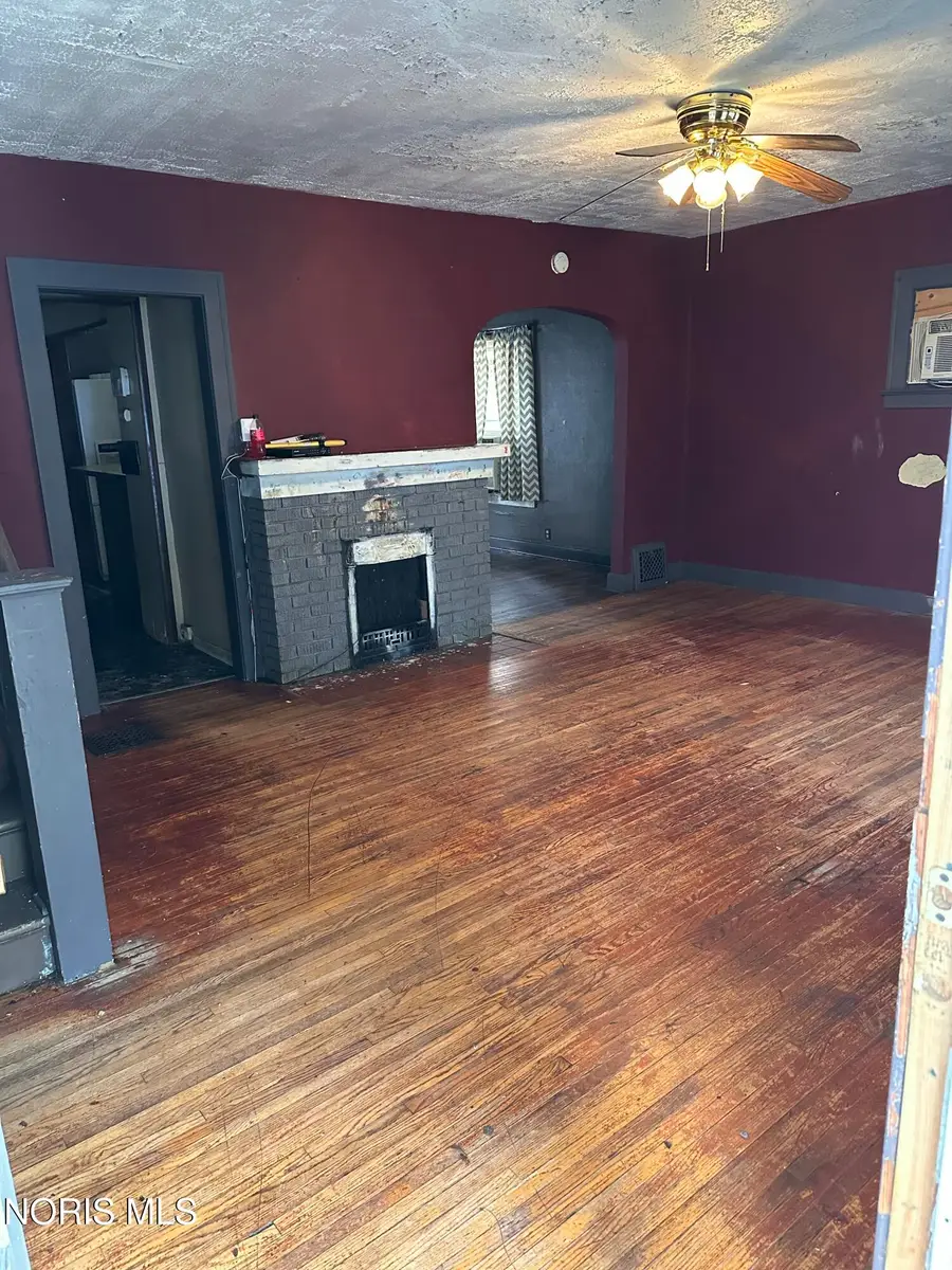553 Spencer Street, Toledo, OH 43609 - #3