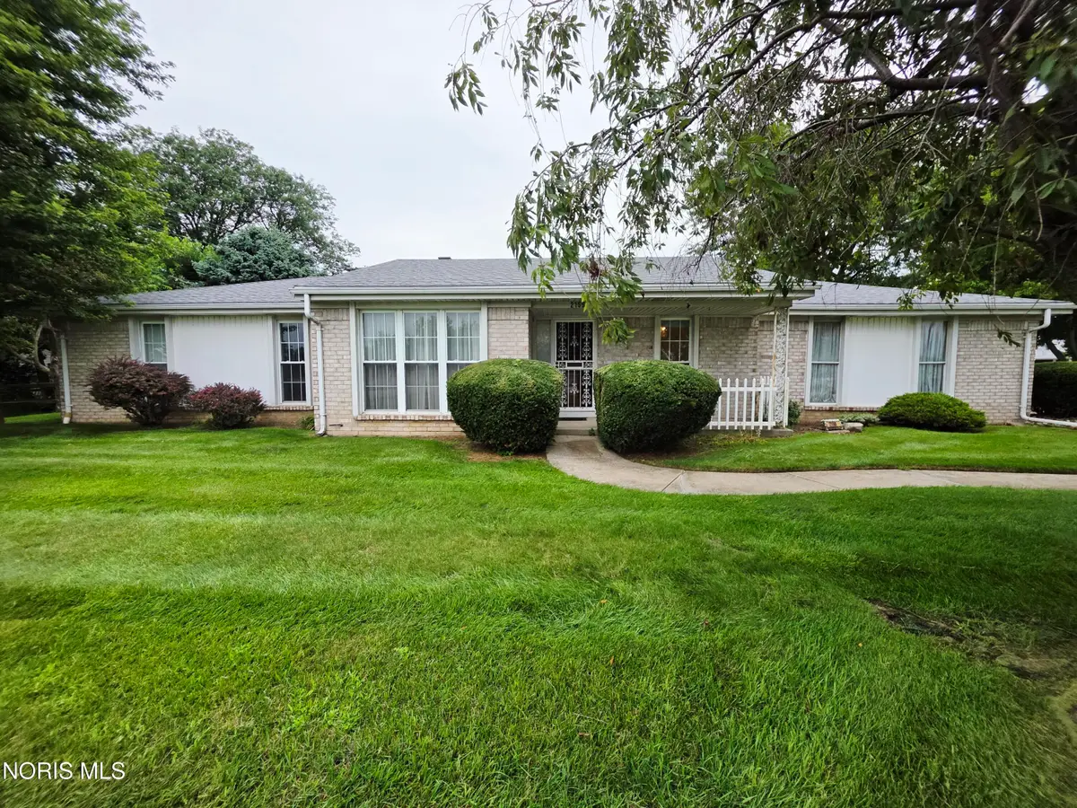 2159 Shoreland Avenue, Toledo, OH 43611 - #1