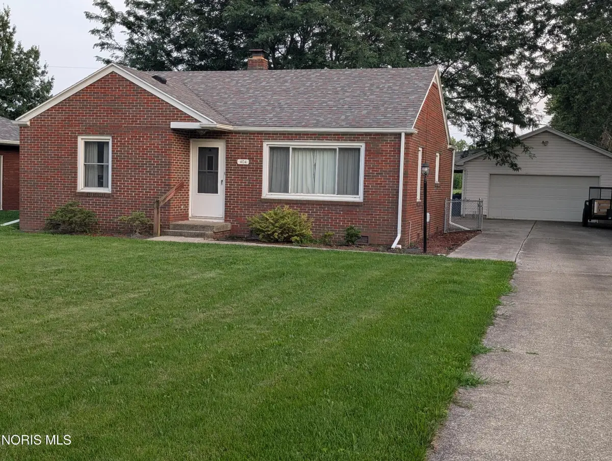 404 E Union Street, Walbridge, OH 43465 - #1
