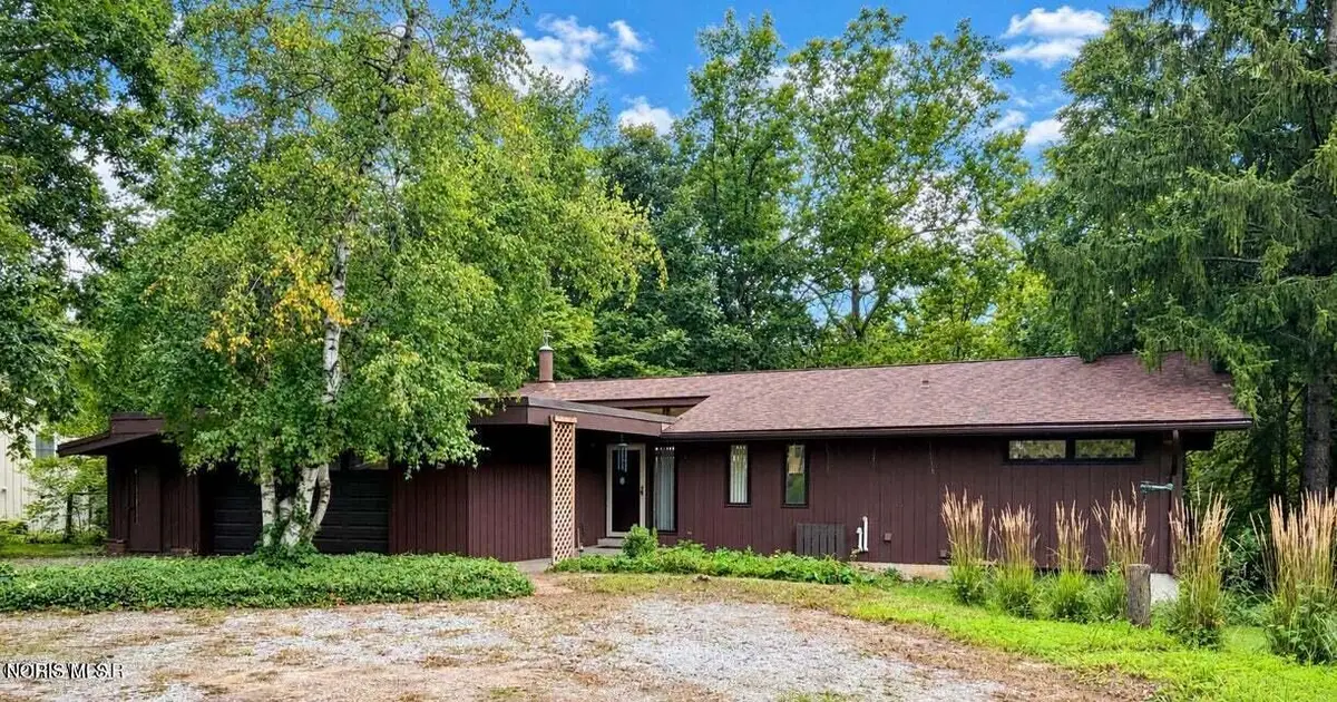 229 Brookwood Drive, Bluffton, OH 45817 - #1