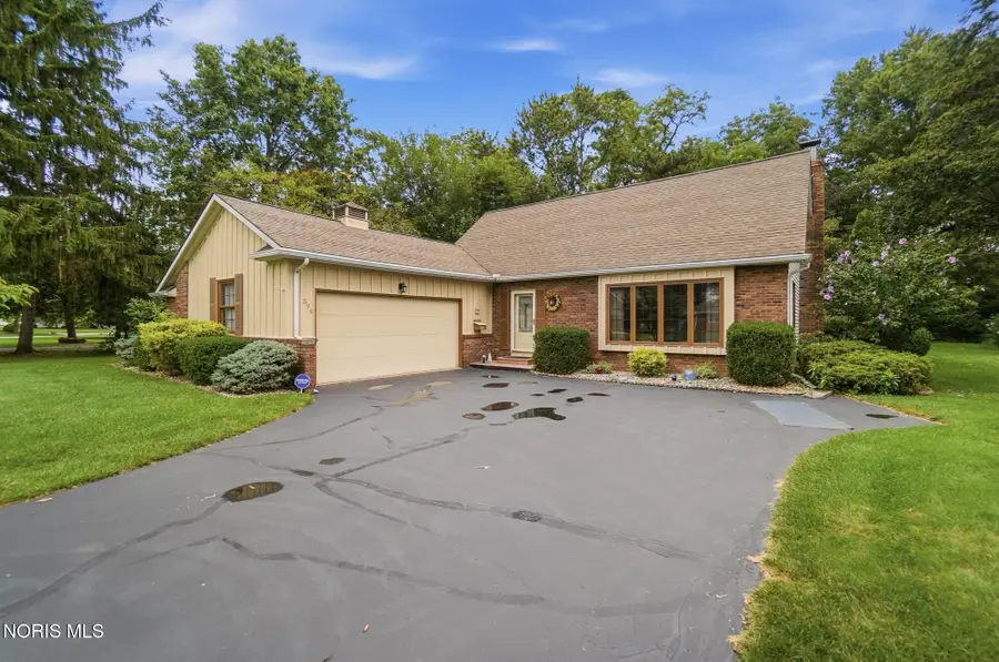 354 Colony Road, Rossford, OH 43460 - #2