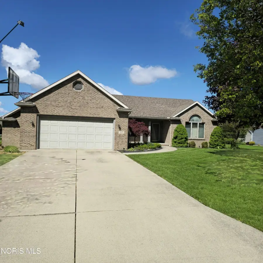 317 N Pointe Drive, Archbold, OH 43502 - #2