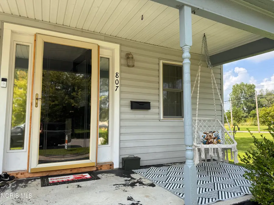 807 Delaware Avenue, Montpelier, OH 43543 - #2