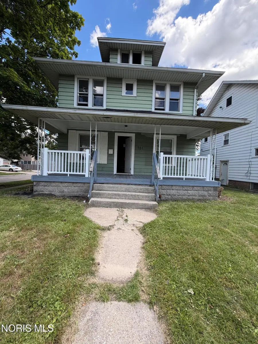 701 Brighton Avenue, Toledo, OH 43609 - #2