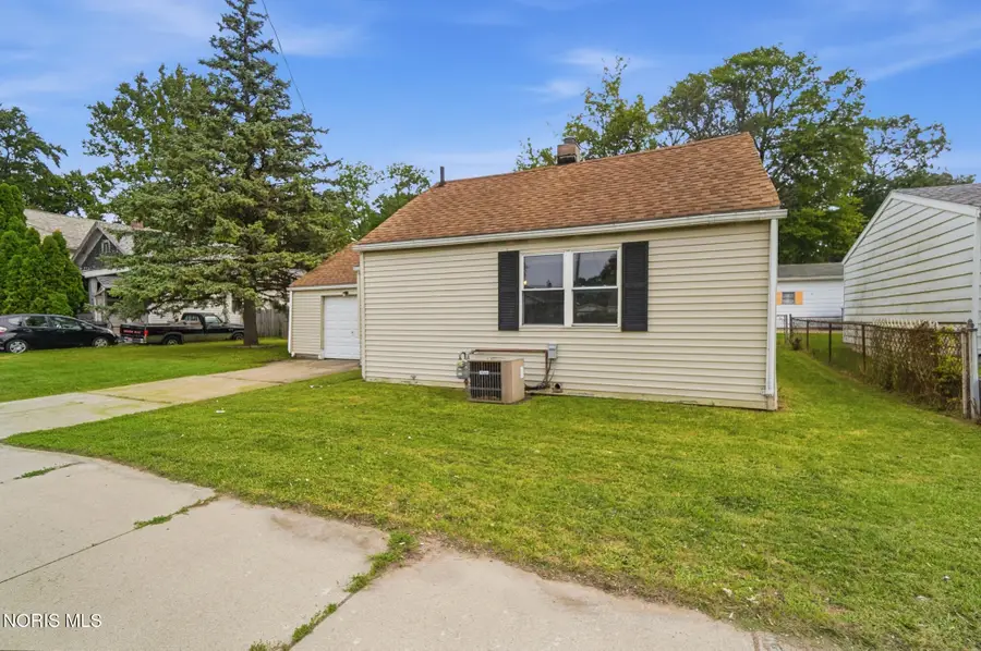 4618 Douglas Road, Toledo, OH 43613 - #3