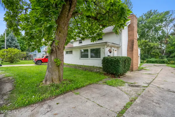 1466 Sunshine Street, Oregon, OH 43616