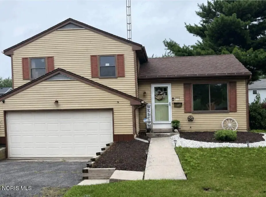 633 Southfield Drive, Maumee, OH 43537 - #1