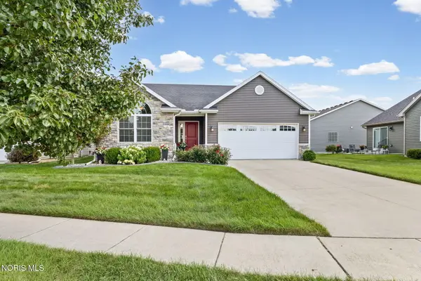 824 Meadowland Trail, Toledo, OH 43615