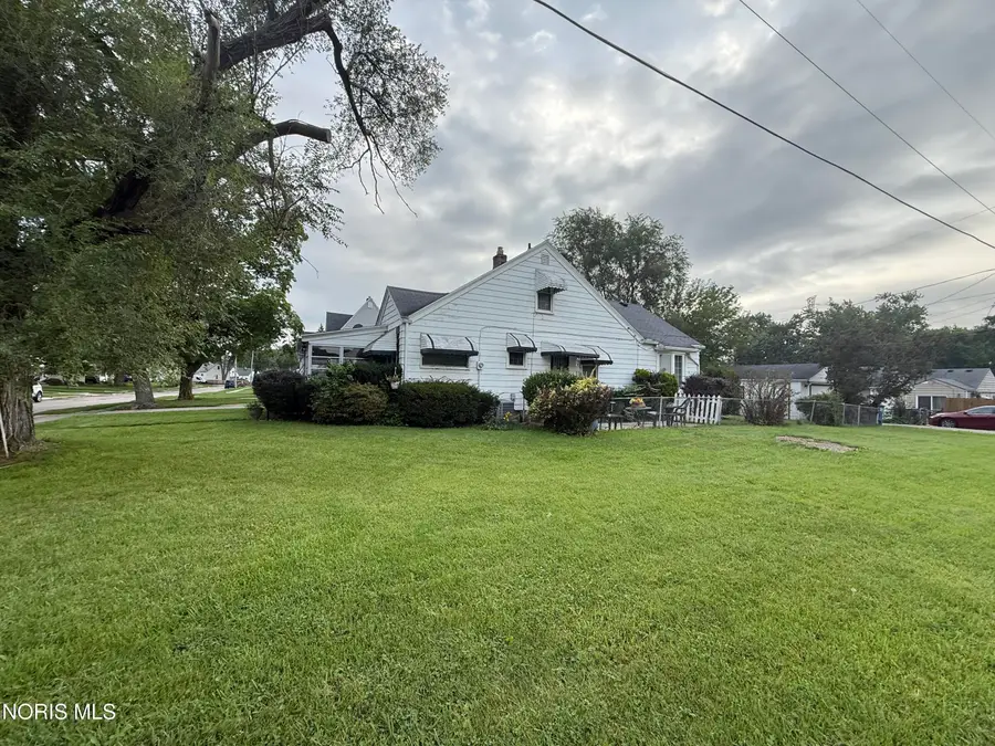 1943 Glencairn Avenue, Toledo, OH 43614 - #2