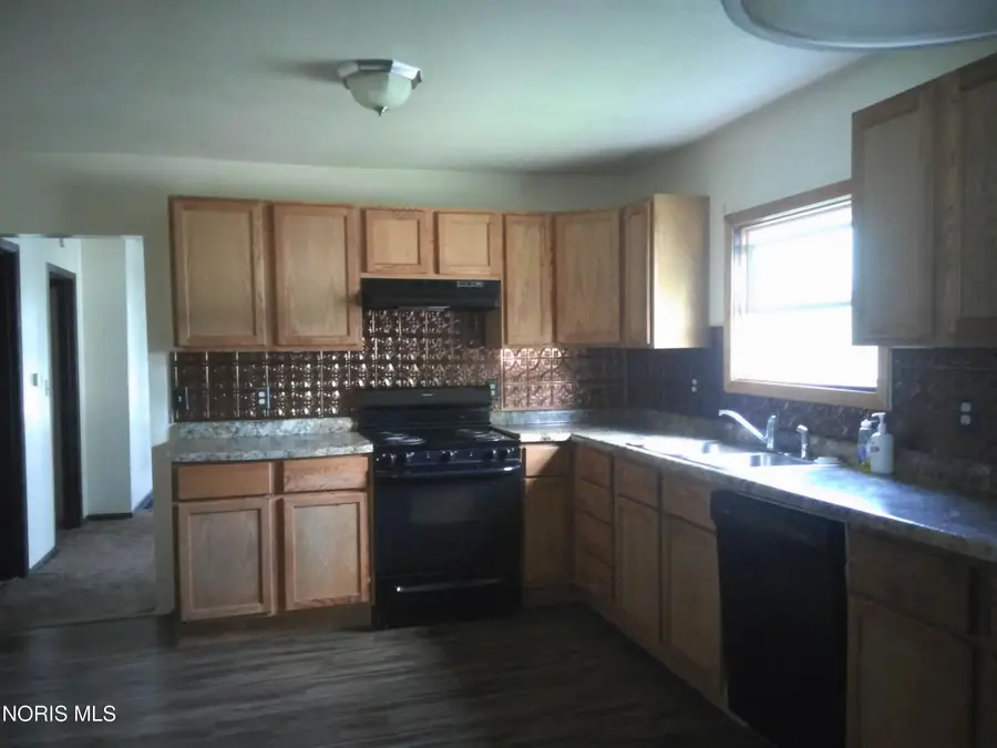403 Tacoma Avenue, Defiance, OH 43512 - #3