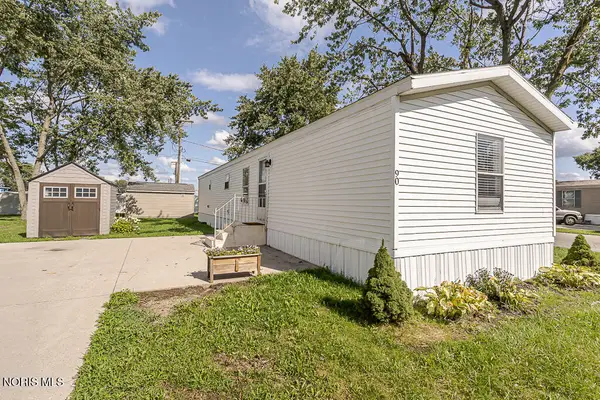 1285 N Shoop Avenue #90, Wauseon, OH 43567