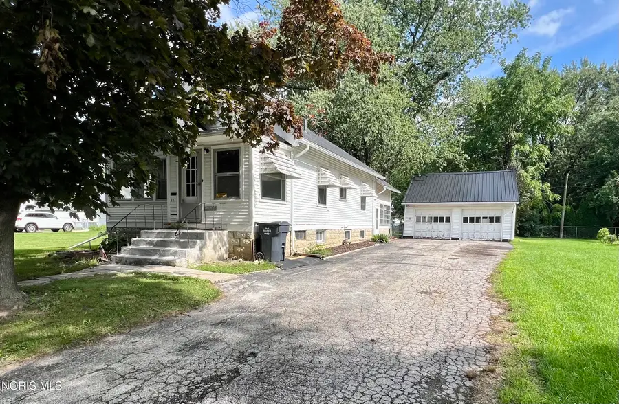 111 S Masters Court, Maumee, OH 43537 - #3