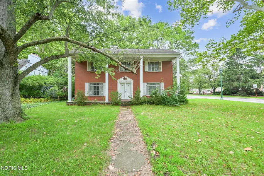 2204 Talmadge Road, Ottawa Hills, OH 43606 - #3