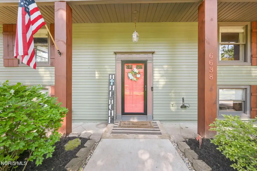 6638 Charlesgate Road, Sylvania, OH 43560 - #3