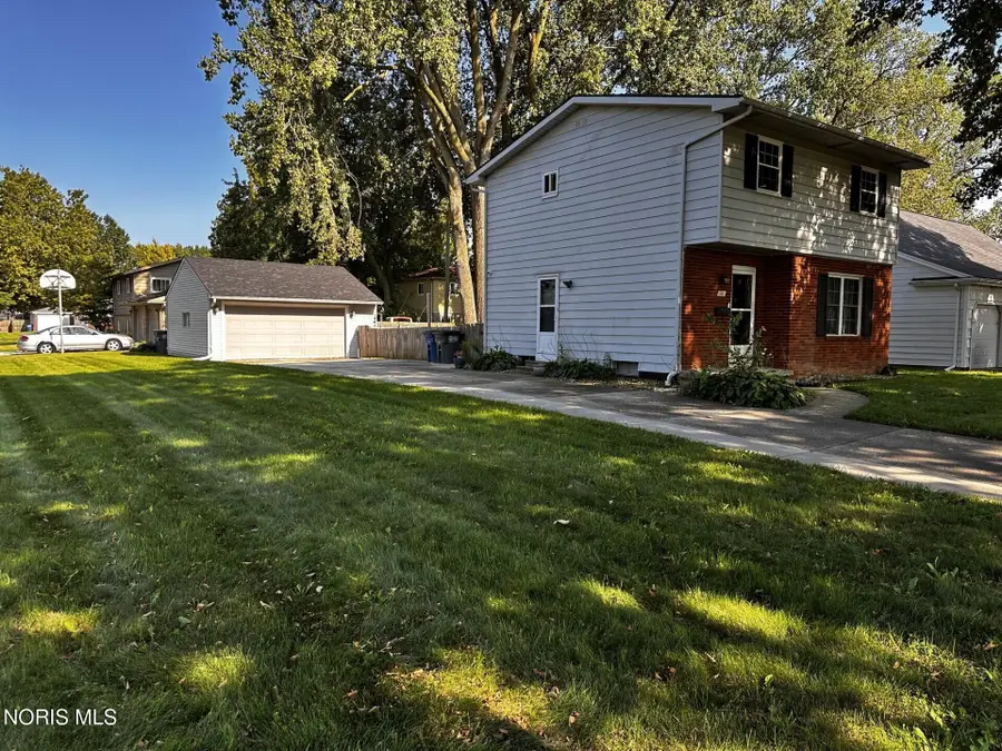 5906 Suzanne Drive, Toledo, OH 43612 - #3