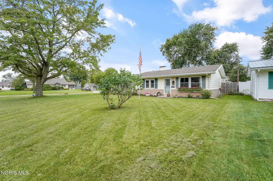 201 Warner Street, Walbridge, OH 43465 - #3