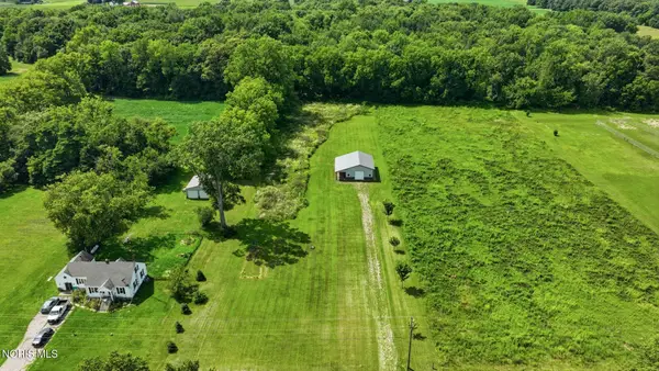 8772 Jeffers Road, Grand Rapids, OH 43522