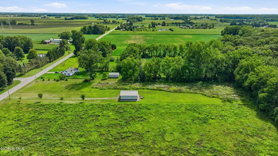 8772 Jeffers Road, Grand Rapids, OH 43522 - #2