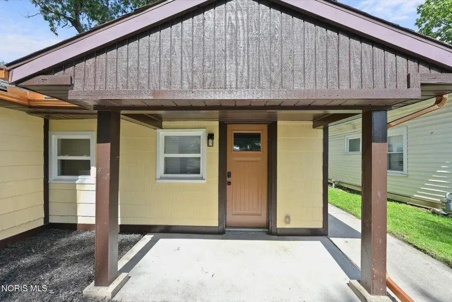 1374 Gage Road, Toledo, OH 43612 - #2