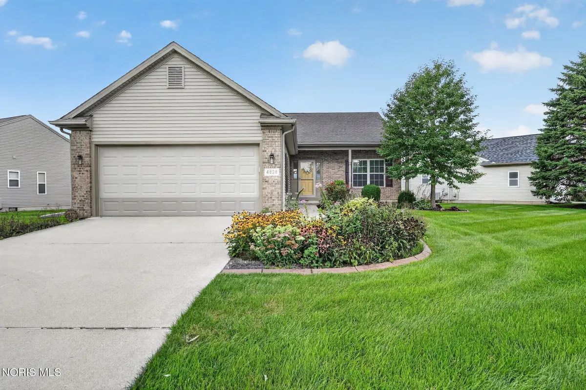 4828 Port Drive, Maumee, OH 43537 - #1