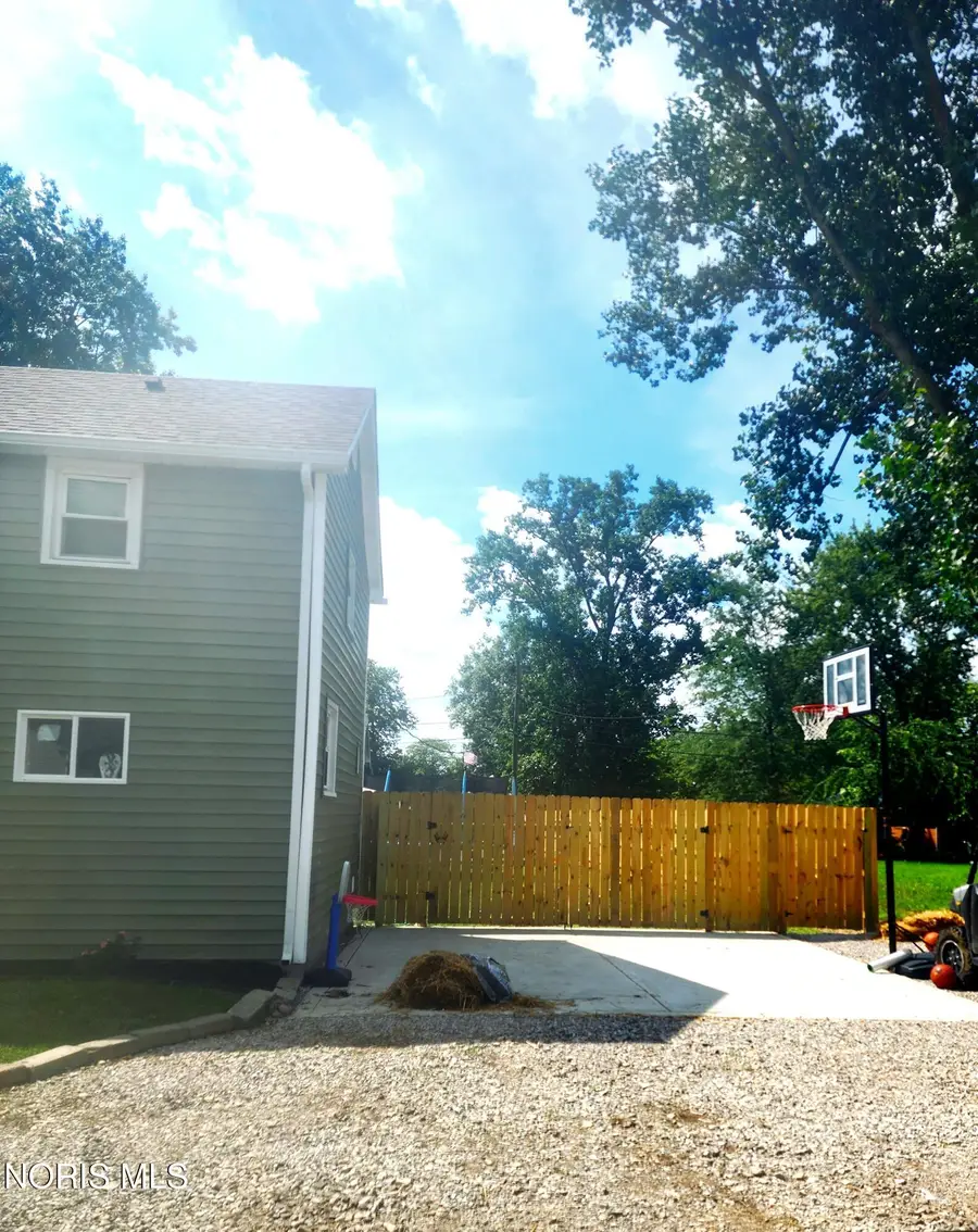 714 Moss Street, Defiance, OH 43512 - #2